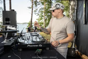 Sonaari 2026 · Perjantai · kuva 27 · Ninni Karjalainen